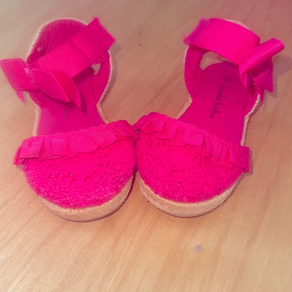 Koala Kids baby girls size 5 pink dress sandals Velcro